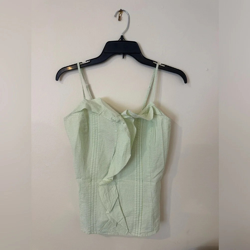 NWT Vineyard Vines Green and White Women's Tank Top Size 04